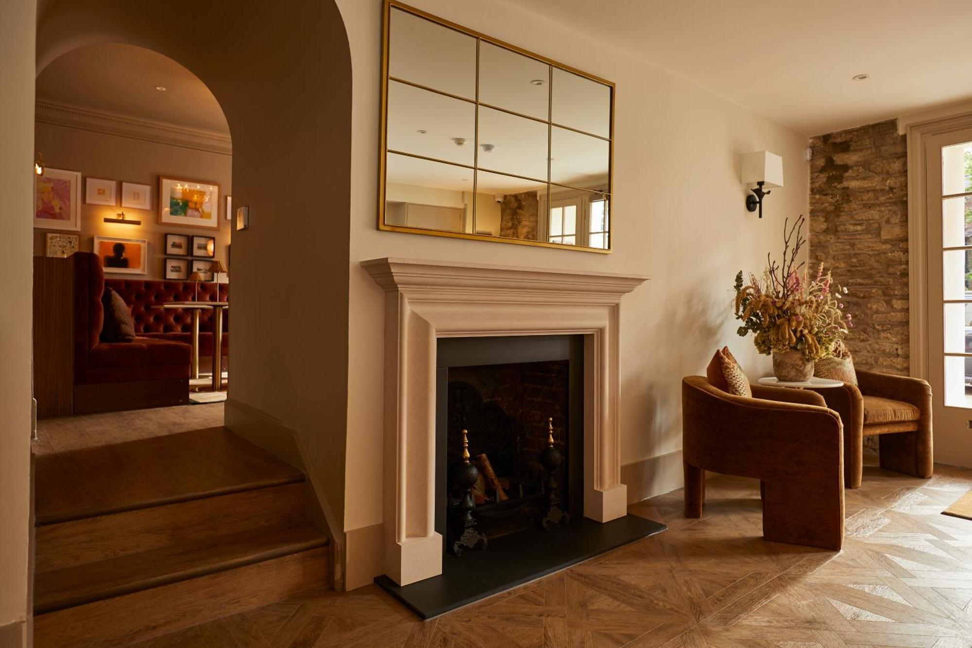 The Feathers Hotel 4*