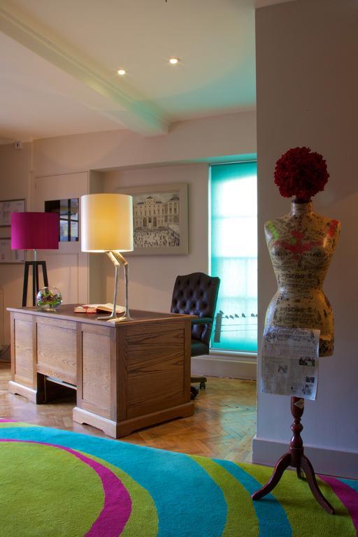The Feathers Hotel 4*